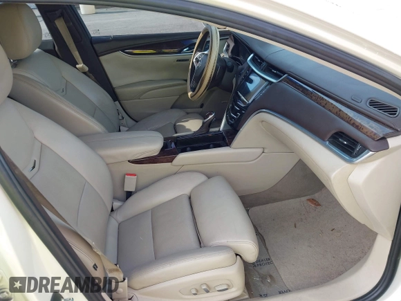 2013 Cadillac XTS Premium z VIN 2G61S5S35D9103948, wystawiony jako IAAI lot #42090444 z przebiegiem 154 728 mil mil oraz . Historia ofert i sprzedaży dostępna na DreamBid. Obrazek 5.