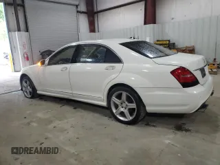 2007 Mercedes-Benz S 550 with VIN WDDNG71X97A072427, listed as a Copart auction lot 57881165 with 120,210 mi miles and Salvage title. Bid and sale history available at DreamBid. Image 2.