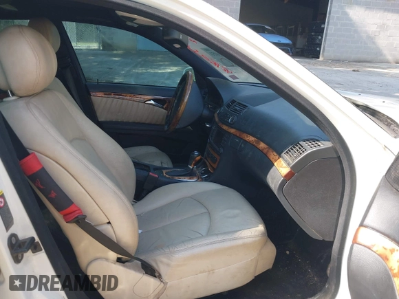 2008 Mercedes-Benz E 350 Luxury with VIN WDBUF56X98B301138, listed as a IAAI auction lot 42116053 with Not Provided miles and . Bid and sale history available at carsss.com. Image 5.