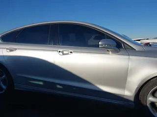 2014 Ford Fusion SE with VIN 1FA6P0HD6E5361164, listed as a IAAI auction lot 41647517 with 133,521 mi miles. Bid and sale history available at carsss.com. Image 14.