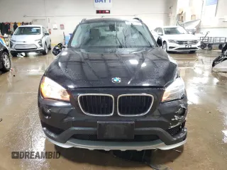 2015 BMW X1 xDrive28i z VIN WBAVL1C51FVY28965, wystawiony jako Copart lot #50895115 z przebiegiem 53 133 mil mil oraz Szkoda całkowita • Salvage title. Historia ofert i sprzedaży dostępna na DreamBid. Obrazek 5.