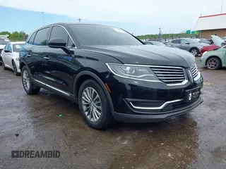 2017 Lincoln MKX Select z VIN 2LMPJ6KR6HBL49829, wystawiony jako IAAI lot #42093216 z przebiegiem 97 274 mil mil oraz . Historia ofert i sprzedaży dostępna na DreamBid. Obrazek 1.