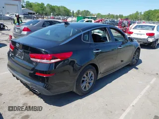 2020 Kia Optima SE с VIN 5XXGT4L32LG401068, выставлен на аукционе IAAI как лот 42000683 с пробегом 114 897 миль миль и . История ставок и продаж доступна на DreamBid. Изображение 4.