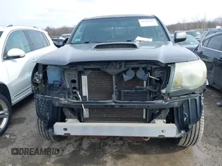 2011 Toyota Tacoma PreRunner with VIN 3TMJU4GN8BM123949, listed as a IAAI auction lot 41416665 with 152,885 mi miles and . Bid and sale history available at DreamBid. Image 13.