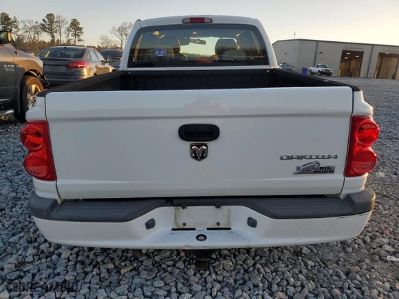 2011 Ram Dakota Bighorn/Lonestar with VIN 1D7RE3GK8BS666862, listed as a Copart auction lot 43993355 with 65,000 mi miles and Salvage Title. Bid and sale history available at carsss.com. Image 6.