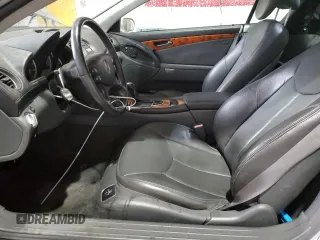 2003 Mercedes-Benz SL 500 z VIN WDBSK75FX3F061879, wystawiony jako Copart lot #55930265 z przebiegiem 117 824 mil mil oraz Tytuł czysty. Historia ofert i sprzedaży dostępna na DreamBid. Obrazek 7.