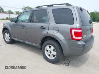 2010 Ford Escape XLT с VIN 1FMCU9DG1AKD06848, выставлен на аукционе IAAI как лот 42409555 с пробегом 310 043 миль миль и . История ставок и продаж доступна на DreamBid. Изображение 3.