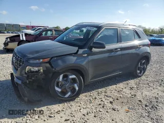 2024 Hyundai Venue SEL z VIN KMHRC8A30RU282678, wystawiony jako Copart lot #56225855 z przebiegiem 38 895 mil mil oraz Szkoda całkowita • Salvage title. Historia ofert i sprzedaży dostępna na DreamBid. Obrazek 1.