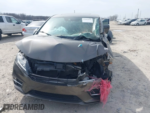 2018 Honda Odyssey Touring with VIN 5FNRL6H83JB008463, listed as a IAAI auction lot 41805044 with 65,001 mi miles. Bid and sale history available at carsss.com. Image 12.