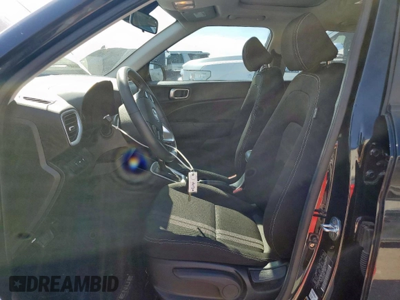 2022 Hyundai Venue SEL z VIN KMHRC8A38NU189014, wystawiony jako Copart lot #50987515 z przebiegiem 40 174 mil mil oraz Czysty tytuł • Clean title. Historia ofert i sprzedaży dostępna na DreamBid. Obrazek 7.