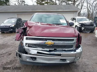 2013 Chevrolet Silverado 1500 LT with VIN 1GCNKSE01DZ168655, listed as a IAAI auction lot 41488652 with 102,224 mi miles. Bid and sale history available at carsss.com. Image 13.
