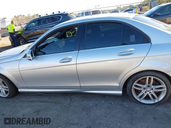 2013 Mercedes-Benz C 300 Sport with VIN WDDGF8AB2DG129176, listed as a IAAI auction lot 41354986 with 109,453 mi miles and . Bid and sale history available at carsss.com. Image 14.