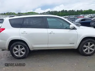 2010 Toyota RAV4 Limited с VIN 2T3YK4DV1AW008258, выставлен на аукционе IAAI как лот 42043403 с пробегом 145 847 миль миль и . История ставок и продаж доступна на DreamBid. Изображение 13.