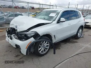 2019 BMW X5 xDrive40i z VIN 5UXCR6C54KLL63804, wystawiony jako IAAI lot #42189314 z przebiegiem Nie podano mil oraz . Historia ofert i sprzedaży dostępna na DreamBid. Obrazek 2.