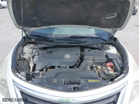 2013 Nissan Altima 2.5 SL with VIN 1N4AL3AP8DN529574, listed as a IAAI auction lot 41833573 with 115,158 mi miles. Bid and sale history available at carsss.com. Image 10.