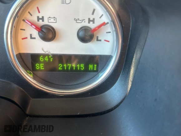 2005 Ford F-150 XLT with VIN 1FTPW12575KE12987, listed as a Copart auction lot 48539135 with 217,115 mi miles and Salvage Title. Bid and sale history available at carsss.com. Image 8.