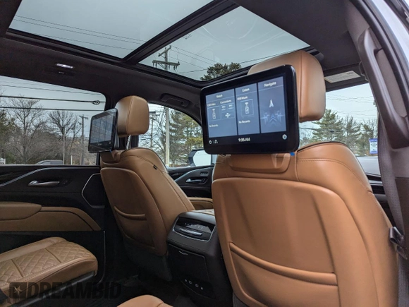 2021 Cadillac Escalade ESV Premium Luxury z VIN 1GYS4KKL7MR424075, wystawiony jako Copart lot #44277245 z przebiegiem 43 637 mil mil oraz Czysty tytuł • Clean title. Historia ofert i sprzedaży dostępna na DreamBid. Obrazek 7.