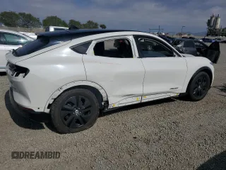 2022 Ford Mustang Mach-E California Route 1 z VIN 3FMTK2SUXNMA30027, wystawiony jako Copart lot #55683375 z przebiegiem 56 217 mil mil oraz Szkoda całkowita • Salvage title. Historia ofert i sprzedaży dostępna na DreamBid. Obrazek 3.