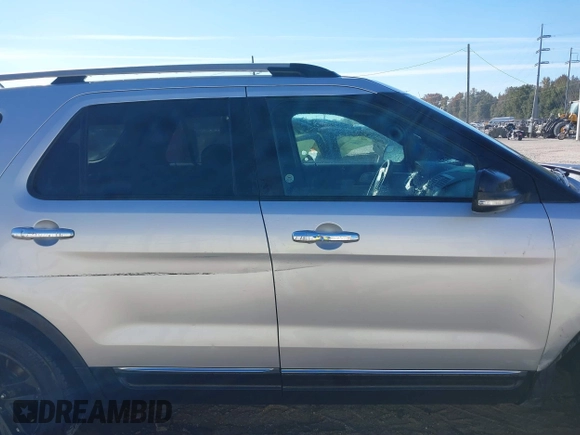 2014 Ford Explorer XLT z VIN 1FM5K7D80EGA58015, wystawiony jako IAAI lot #40982059 z przebiegiem 193 797 mil mil oraz . Historia ofert i sprzedaży dostępna na DreamBid. Obrazek 13.