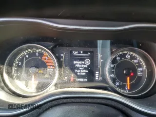 2019 Jeep Cherokee Latitude Plus with VIN 1C4PJLLN3KD147512, listed as a Copart auction lot 85783124 with 109,606 mi miles and Salvage title. Bid and sale history available at DreamBid. Image 9.