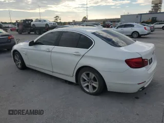 2012 BMW 5 Series 528i xDrive z VIN WBAXH5C50CDW04329, wystawiony jako Copart lot #84813424 z przebiegiem Nie podano mil oraz Szkoda całkowita • Salvage title. Historia ofert i sprzedaży dostępna na DreamBid. Obrazek 2.