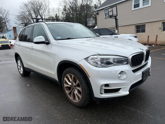 2016 BMW X5 xDrive35i with VIN 5UXKR0C56G0P30283, listed as a Copart auction lot 54527255 with 205,300 mi miles and Clean Title. Bid and sale history available at carsss.com. Image 1.