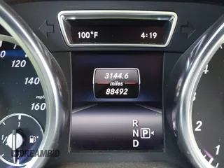 2015 Mercedes-Benz GL-Class GL 450 with VIN 4JGDF6EE2FA513286, listed as a IAAI auction lot 41931230 with 88,492 mi miles. Bid and sale history available at carsss.com. Image 7.