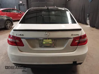 2011 Mercedes-Benz E 350 Luxury с VIN WDDHF8HBXBA480766, выставлен на аукционе IAAI как лот 42568278 с пробегом 127 584 миль миль и . История ставок и продаж доступна на DreamBid. Изображение 17.