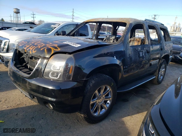 2008 GMC Yukon Denali with VIN 1GKFK638X8J223052, listed as a Copart auction lot 46950984 with 0 mi miles and Salvage Title. Bid and sale history available at carsss.com. Image 1.