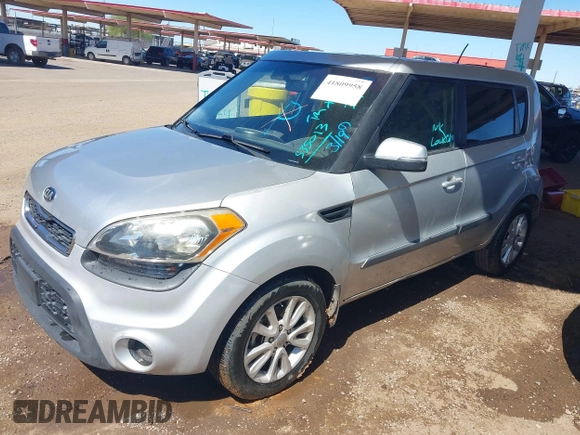 2013 Kia Soul ! with VIN KNDJT2A69D7535013, listed as a IAAI auction lot 41809958 with 168,786 mi miles. Bid and sale history available at carsss.com. Image 2.