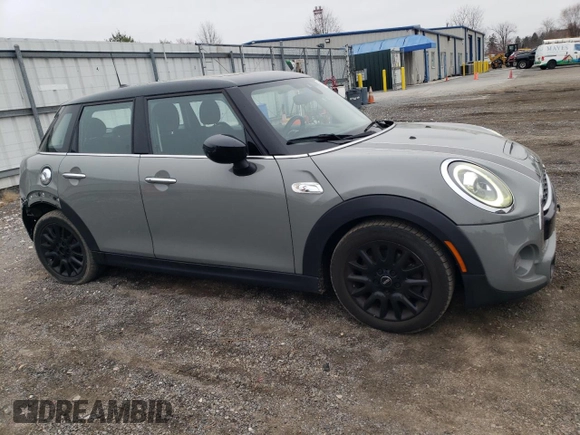 2020 MINI Hardtop 4 Door Cooper S with VIN WMWXU9C05L2M37131, listed as a Copart auction lot 50179345 with 40,403 mi miles and Salvage Title. Bid and sale history available at DreamBid. Image 4.