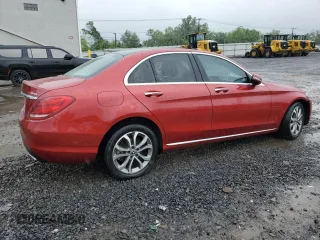 2017 Mercedes-Benz C 300 z VIN 55SWF4KB5HU216372, wystawiony jako Copart lot #59133715 z przebiegiem 96 762 mil mil oraz Szkoda całkowita • Salvage title. Historia ofert i sprzedaży dostępna na DreamBid. Obrazek 3.