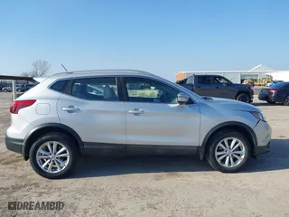 2018 Nissan Rogue Sport SV with VIN JN1BJ1CP4JW107378, listed as a IAAI auction lot 41519648 with 88,585 mi miles. Bid and sale history available at carsss.com. Image 13.