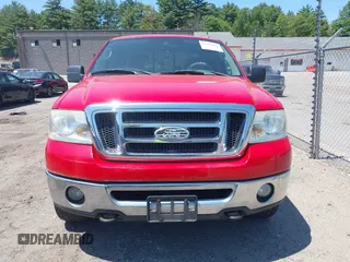 2008 Ford F-150 XLT z VIN 1FTPW145X8FB81979, wystawiony jako IAAI lot #42404011 z przebiegiem 112 856 mil mil oraz . Historia ofert i sprzedaży dostępna na DreamBid. Obrazek 12.