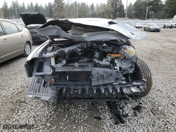 2020 Dodge Challenger SXT with VIN 2C3CDZAG4LH235989, listed as a Copart auction lot 88759665 with 38,218 mi miles and Salvage Title. Bid and sale history available at carsss.com. Image 5.