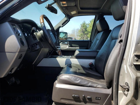 2008 Ford Expedition EL Limited with VIN 1FMFK20518LA25734, listed as a Copart auction lot 52458525 with 233,676 mi miles and Clean Title. Bid and sale history available at carsss.com. Image 7.