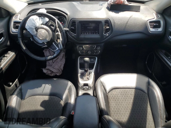 2018 Jeep Compass Altitude с VIN 3C4NJCBBXJT125188, выставлен на аукционе Copart как лот 54886095 с пробегом 99 868 миль миль и Списание • Salvage title. История ставок и продаж доступна на DreamBid. Изображение 8.