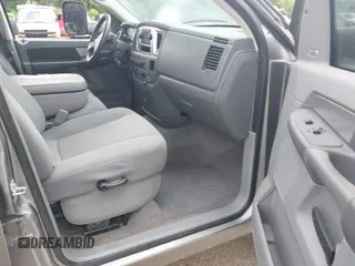2009 Dodge Ram 2500 ST with VIN 3D7KS28LX9G550043, listed as a IAAI auction lot 42166803 with 291,899 mi miles. Bid and sale history available at carsss.com. Image 5.