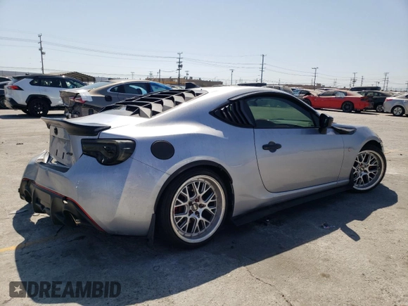 2017 Toyota 86 with VIN JF1ZNAA11H9710365, listed as a Copart auction lot 60167844 with 35,795 mi miles and Salvage Title. Bid and sale history available at carsss.com. Image 3.