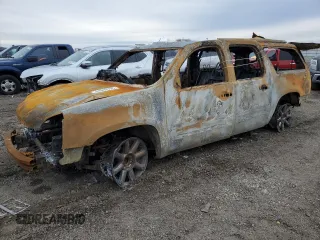 2010 GMC Yukon XL z VIN 1GKUCMEF0AR200343, wystawiony jako Copart lot #44949795 z przebiegiem Nie podano mil oraz Nie do naprawy. Historia ofert i sprzedaży dostępna na DreamBid. Obrazek 1.