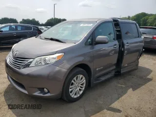 2016 Toyota Sienna XLE с VIN 5TDYK3DC4GS743318, выставлен на аукционе Copart как лот 58912825 с пробегом 105 431 миль миль и Списание • Salvage title. История ставок и продаж доступна на DreamBid. Изображение 1.