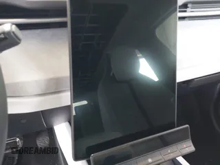 2023 Fisker Ocean Extreme с VIN VCF1EBU23PG006972, выставлен на аукционе IAAI как лот 42236647 с пробегом Не указан миль и . История ставок и продаж доступна на DreamBid. Изображение 17.