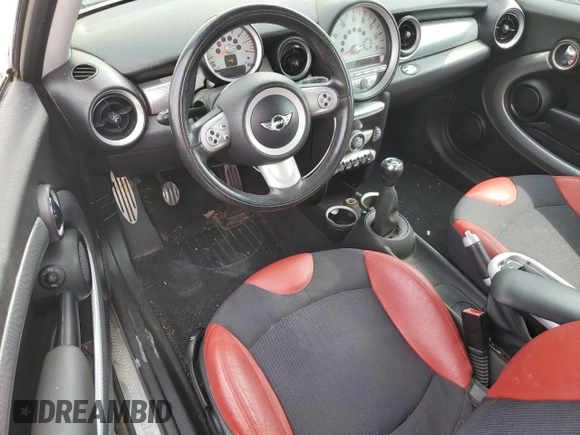 2008 MINI Hardtop S with VIN WMWMF73548TT86932, listed as a Copart auction lot 65881935 with 184,482 mi miles and Clean title. Bid and sale history available at DreamBid. Image 8.