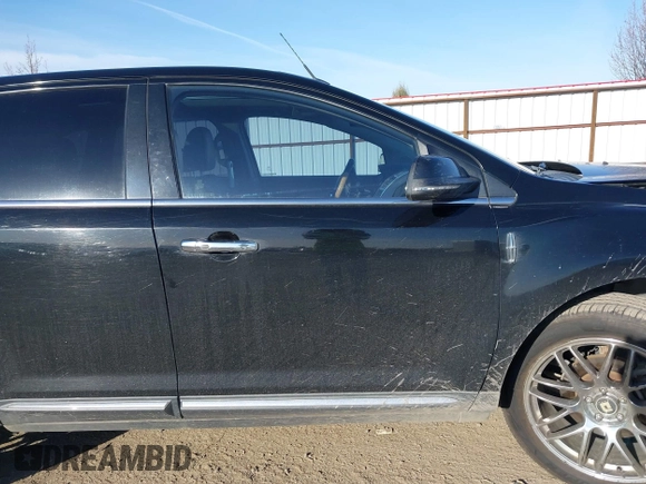 2011 Lincoln MKX with VIN 2LMDJ8JK2BBJ33518, listed as a IAAI auction lot 41827781 with 127,023 mi miles. Bid and sale history available at carsss.com. Image 13.