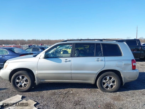2005 Toyota Highlander with VIN JTEDP21A650062604, listed as a IAAI auction lot 40996702 with 193,651 mi miles. Bid and sale history available at carsss.com. Image 14.