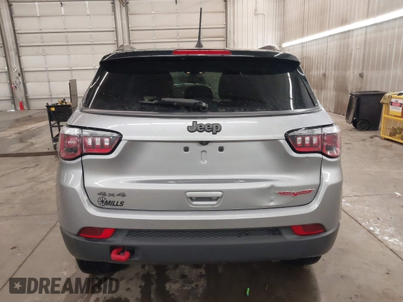 2019 Jeep Compass Trailhawk with VIN 3C4NJDDB8KT667863, listed as a IAAI auction lot 41944001 with 80,635 mi miles and . Bid and sale history available at DreamBid. Image 17.