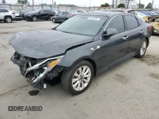2016 Kia Optima EX z VIN 5XXGU4L30GG008737, wystawiony jako Copart lot #60462845 z przebiegiem 149 887 mil mil oraz Czysty tytuł • Clean title. Historia ofert i sprzedaży dostępna na DreamBid. Obrazek 1.
