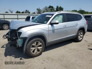 2018 Volkswagen Atlas SE с VIN 1V2LR2CA6JC577519, выставлен на аукционе Copart как лот 61823185 с пробегом 143 254 миль миль и Списание • Salvage title. История ставок и продаж доступна на DreamBid. Изображение 1.