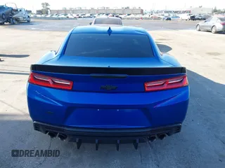 2018 Chevrolet Camaro 1SS with VIN 1G1FE1R78J0131642, listed as a IAAI auction lot 41970560 with 34,140 mi miles and . Bid and sale history available at DreamBid. Image 16.