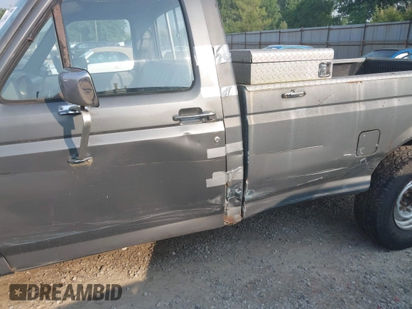 1987 Ford F-250 with VIN 1FTFF25N7HPA33055, listed as a IAAI auction lot 42492336 with 457,819 mi miles and . Bid and sale history available at DreamBid. Image 12.